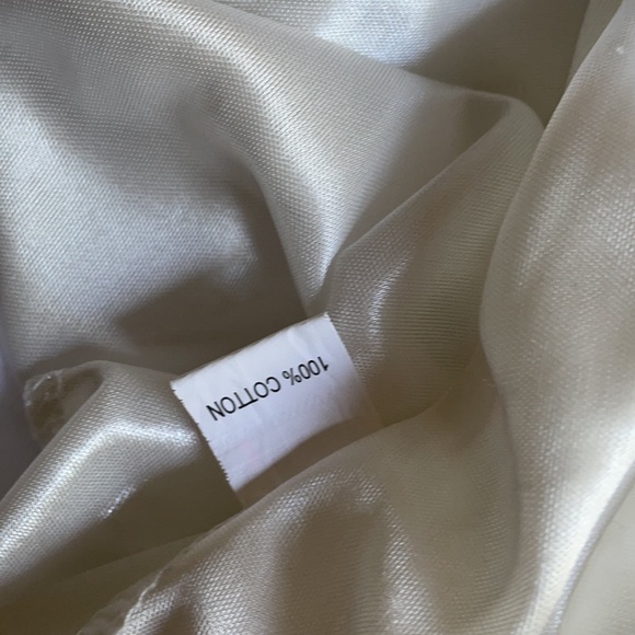 Cute off-shoulder summer white dress - Picture 9 of 12